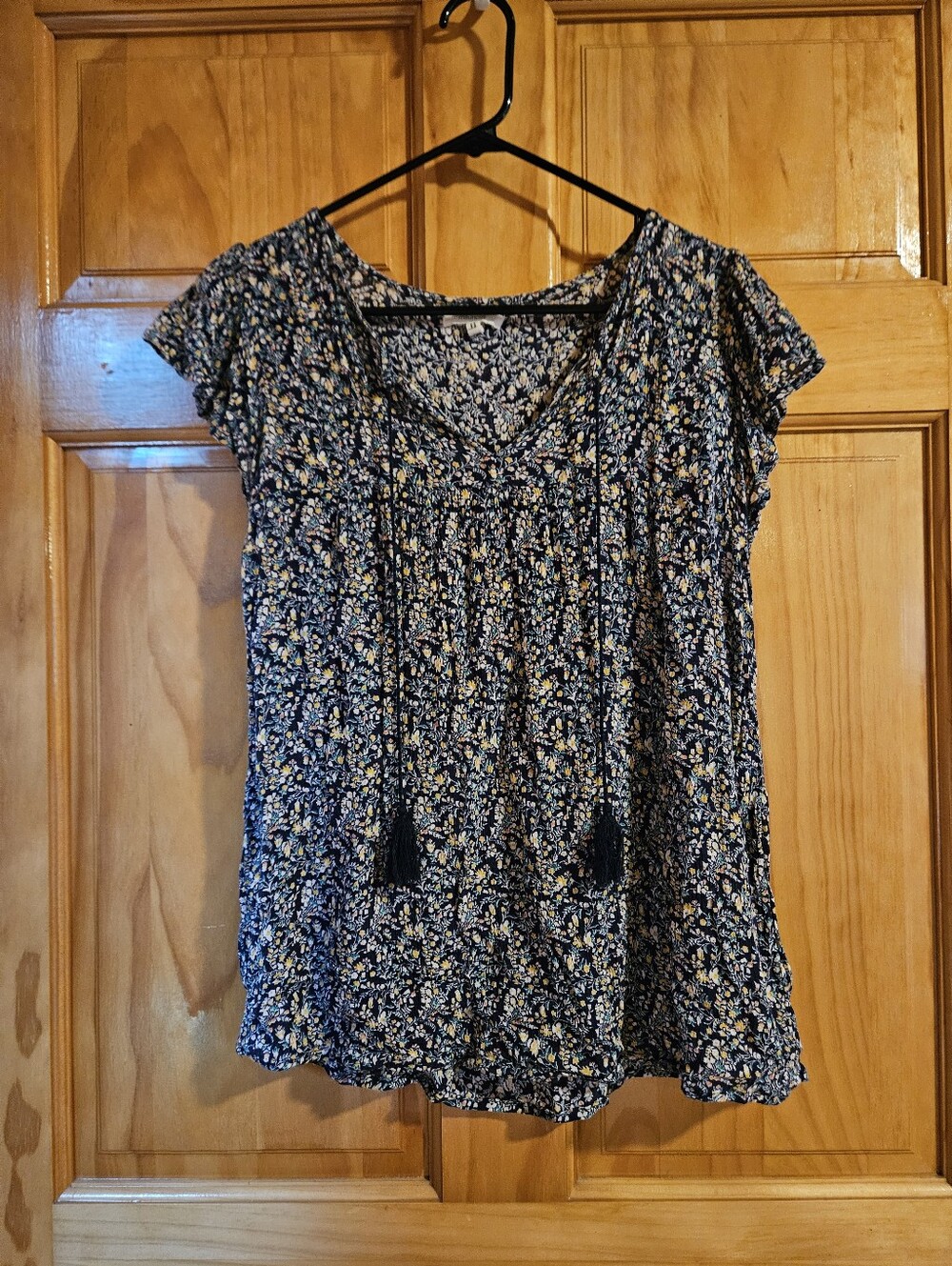 Maurices Navy Floral V-Neck Tassel Tie Blouse